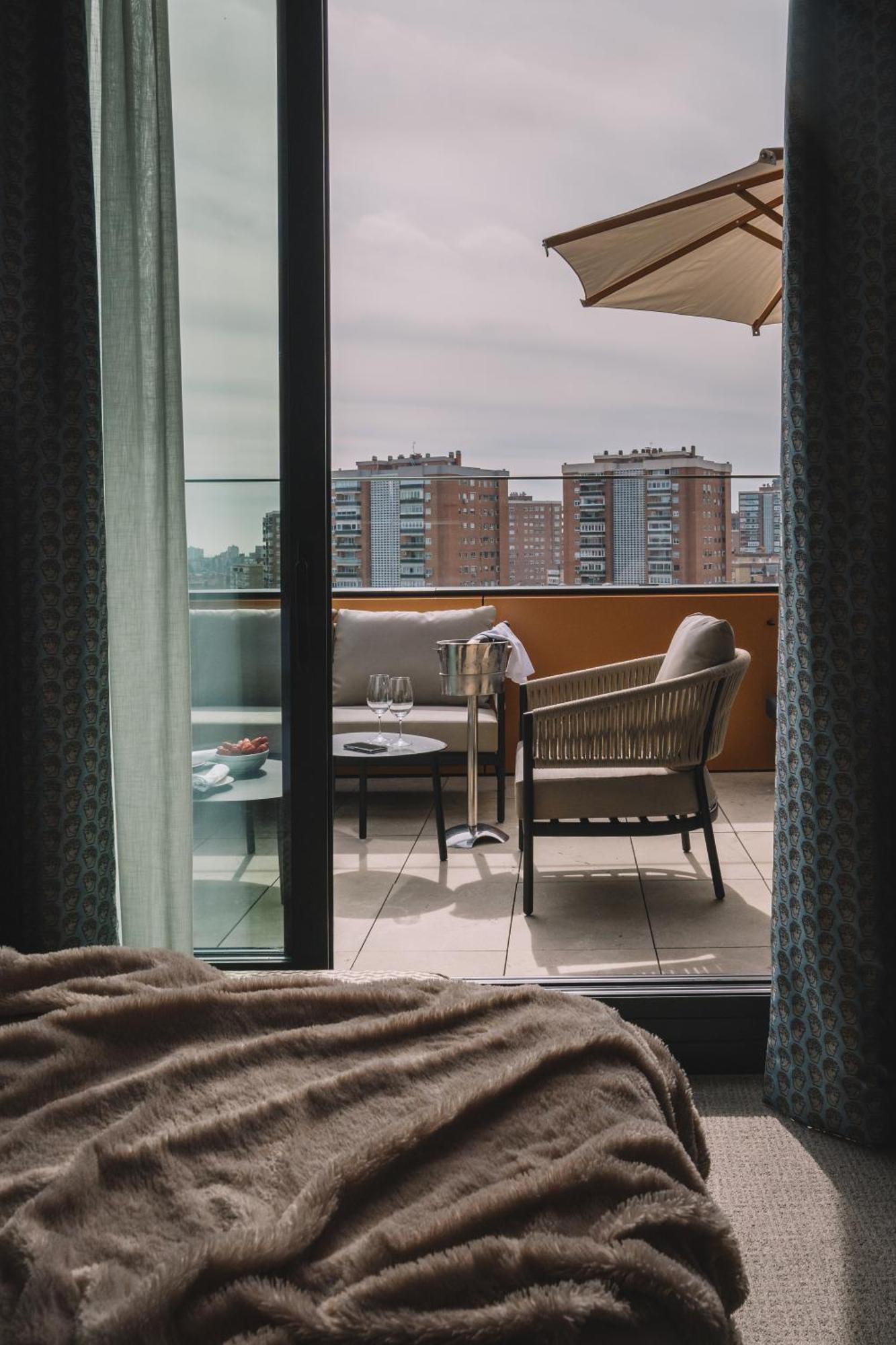 Hotel Pinar Plaza マドリード エクステリア 写真